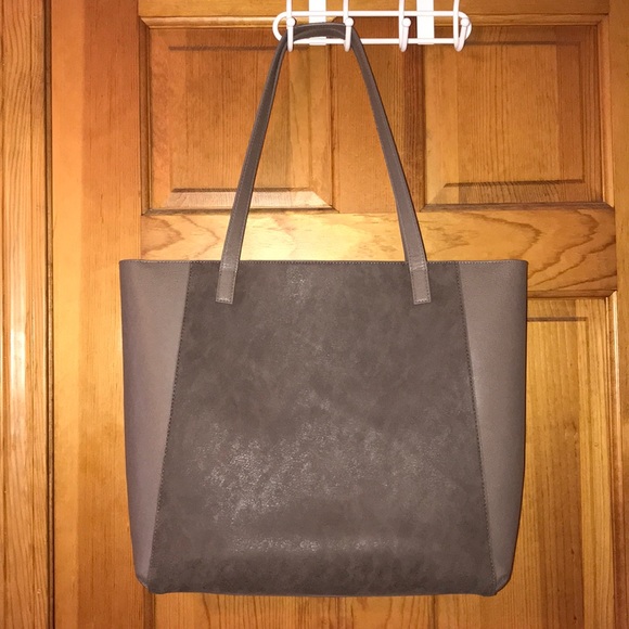 American Eagle Outfitters Handbags - American Eagle Tote Bag